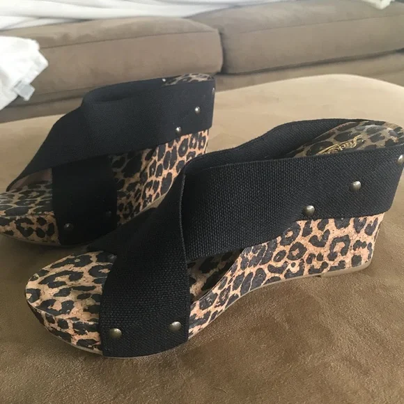 NWT Lucky Brand cheetah wedge size 10 - Picture 3 of 5